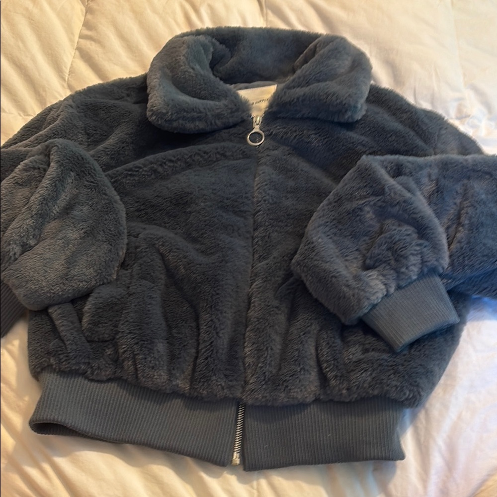 Thread & Supply Blue Puffer Jacket Cozy Plush Design
